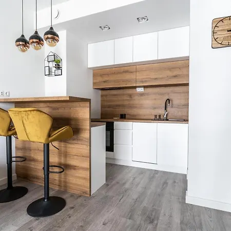 Apartment Mennica - Golden - Center